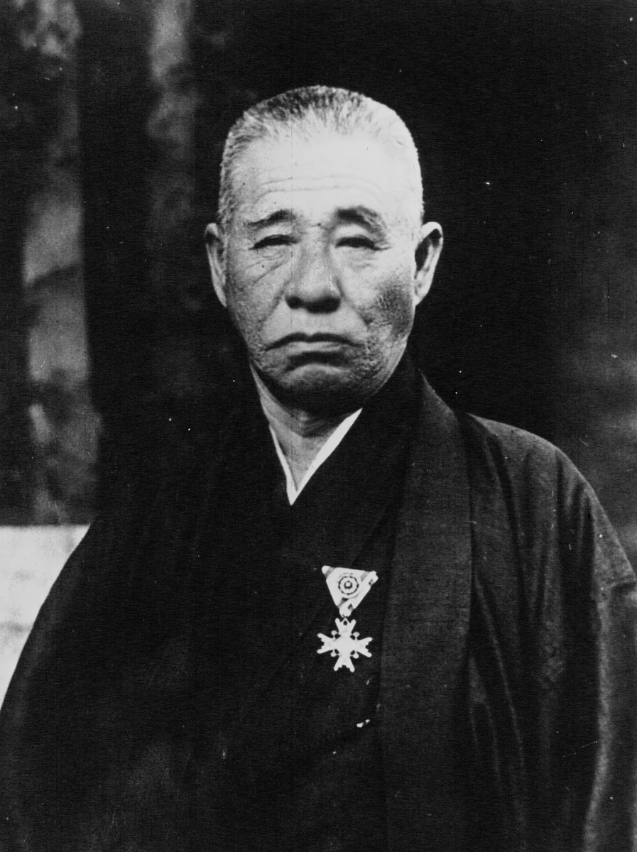 Mikimoto Kōkichi. 1932.