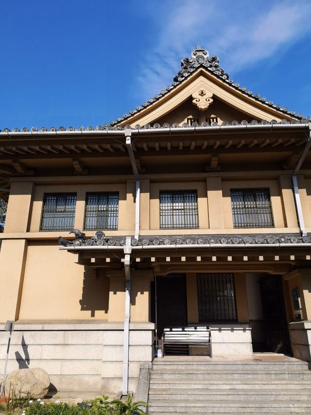 View of Shunpūrō and the Sino-Japanese Peace Memorial Hall